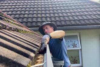 gutter cleaning services, gutter cleaning service, rain gutter cleaning,